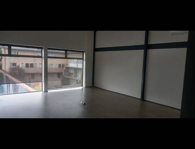 412M² OFFICE TO LET IN FERNDALE